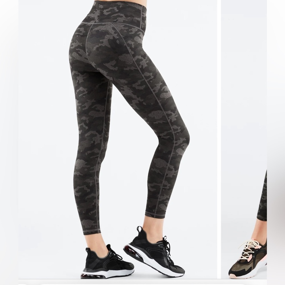 fabletics camo leggings -PowerHold® High-Waisted - size M- like new